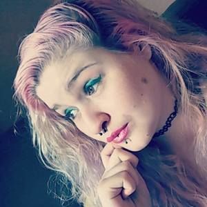 Meet your Posher, Katrina